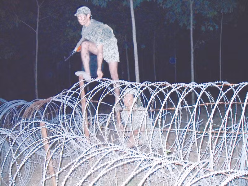 Đặc công trong bóng đêm
