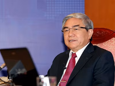 Bộ trưởng KH&CN Nguyễn Quân: “Song song với việc tiếp tục điều tra nguyên nhân gây cháy nổ, các bộ, ngành phải kiểm soát thật chặt chất lượng xăng dầu kể từ thời điểm này và cần theo dõi, phân tích kịp thời tình hình cháy nổ xe trong giai đoạn tới”