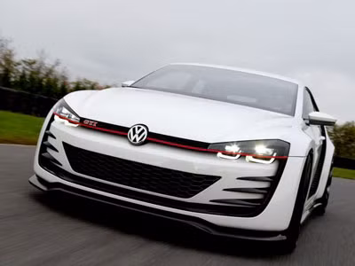 Giật mình với giá siêu xe Volkswagen Golf GTI