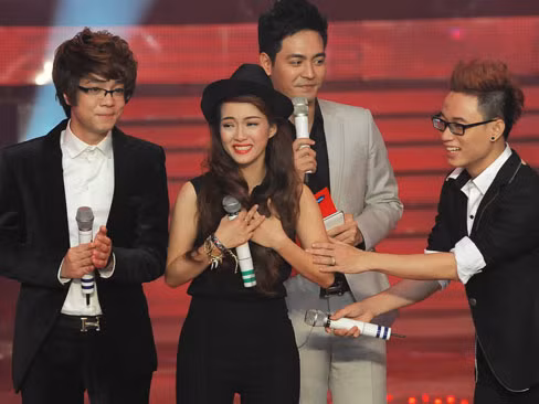 The Voice: Lại nghẹn ngào nước mắt