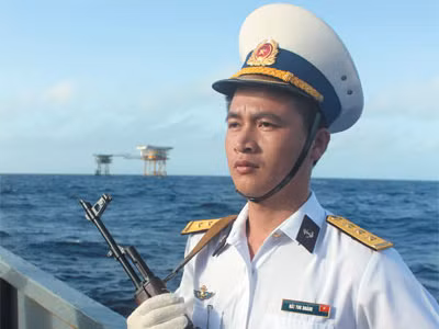 Chắc tay súng gác biển