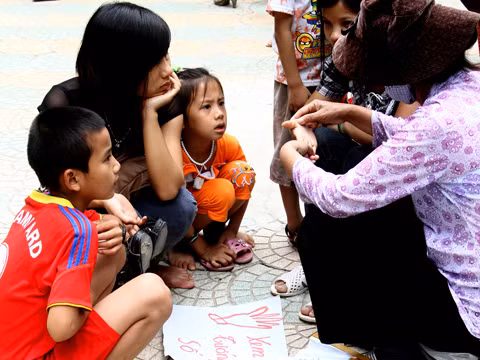 Những cảnh chưa đẹp trong ngày Tết thiếu nhi