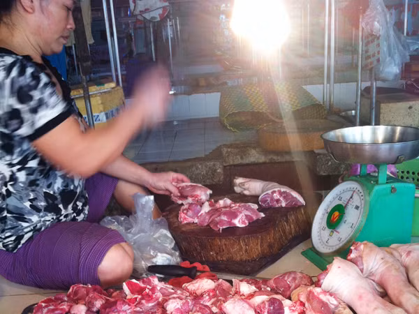 Phát hiện thêm doanh nghiệp bán chất tạo nạc