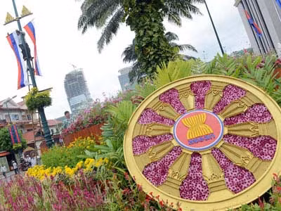 Trung Quốc, Campuchia ‘tung hứng’ tại hội nghị ASEAN