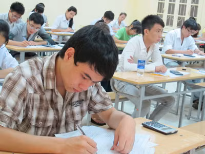 Trường trọng điểm và trường năng khiếu được tự tuyển sinh