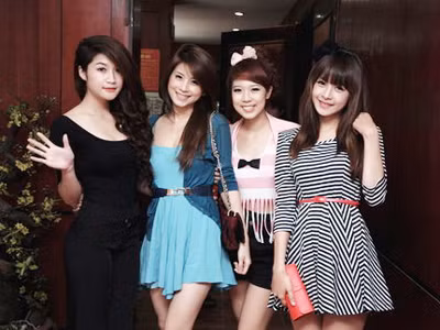 Hot girl dịu dàng đi xem Miss Teen