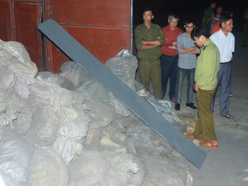 Bắt hàng trăm bao tải quặng lậu trị giá tiền tỷ