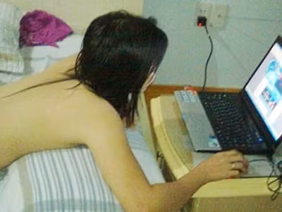 Nhập viện vì nghiện chat sex
