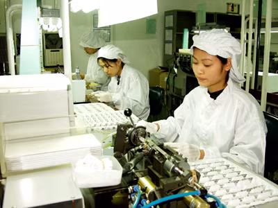 Nợ tiền bảo hiểm: Thắng kiện vẫn khó đòi tiền
