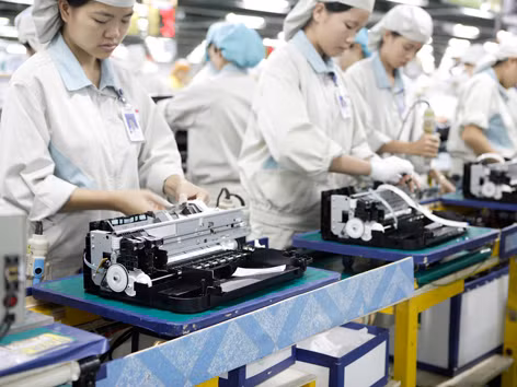 Khối FDI thống lĩnh xuất khẩu: Lo doanh nghiệp nội 'chết lâm sàng'