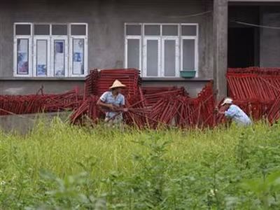 Nợ xấu Việt Nam - món hời của nhà đầu tư ngoại