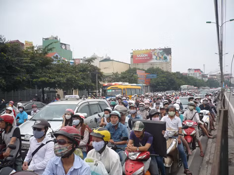 Ùn tắc tại cửa ngõ Thủ đô