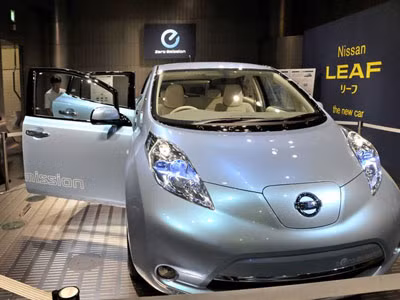 Nissan Leaf - ‘Xe của năm 2011’ tại châu Âu
