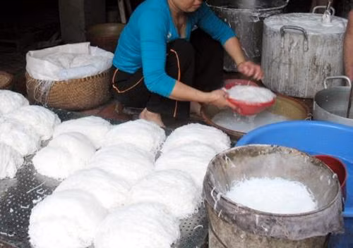Nhiều tỉnh phía Nam phát hiện bún nhiễm hóa chất