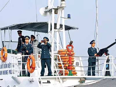 Thêm tàu lớn, máy bay cho cảnh sát biển