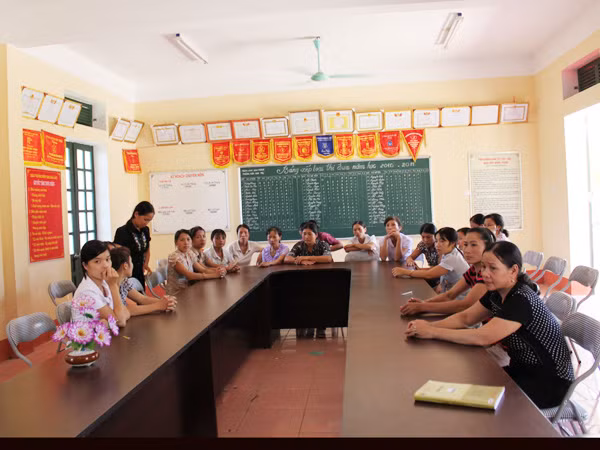 Giáo viên đồng loạt nghỉ việc vì bức xúc thu nhập