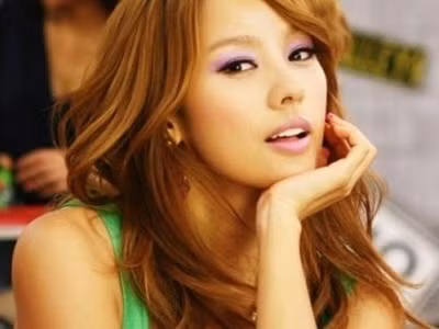 Lee Hyori tức giận vì bị cánh săn ảnh đeo bám