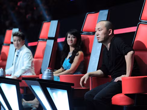The Voice: Các HLV lại tranh cãi kịch liệt