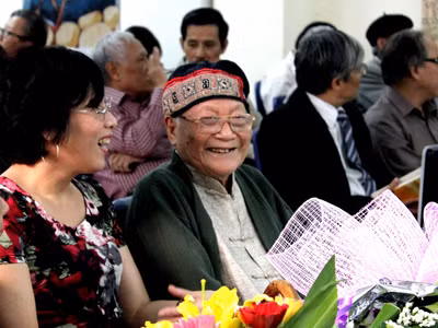 Dế Mèn phiêu lưu đến bao giờ?