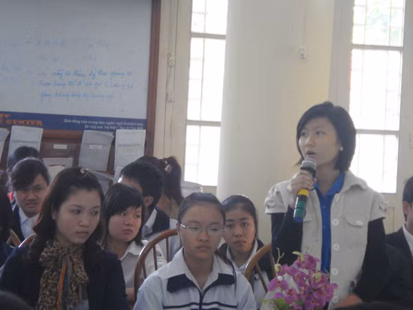 Nên có phương pháp học chủ động là ý kiến nhiều học sinh đưa ra tại diễn đàn. Ảnh: Hải Yến
