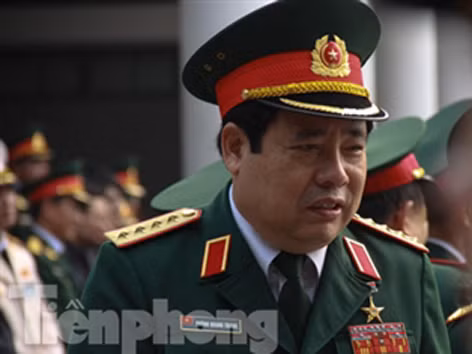 Tướng lĩnh quân đội trước giờ viếng Đại tướng