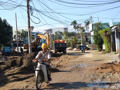 Bất tín với người hiến đất
