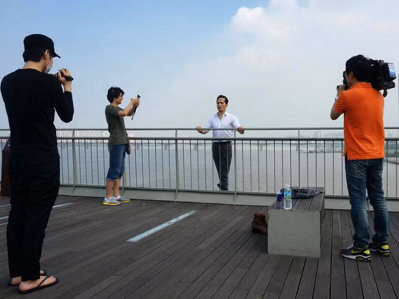 Người đàn ông chuẩn bị tự tử