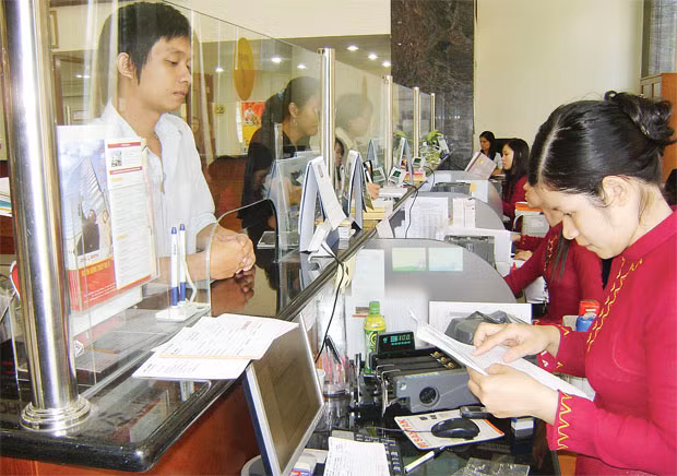 Ngân hàng nhỏ trước nguy cơ bị 'thâu tóm'