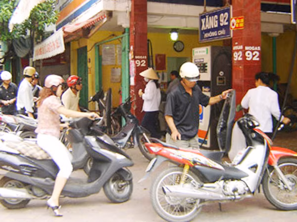 Theo các chuyên gia, cần tách bạch việc quản lý điều hành của Nhà nước với việc làm thay, thậm chí can thiệp giá cho doanh nghiệp Ảnh: Nguyễn Hạnh