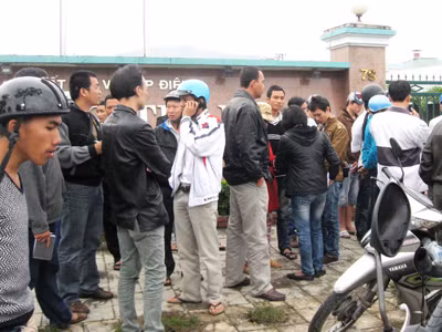 Doanh nghiệp nợ sổ đỏ, nợ cả tiền lãi