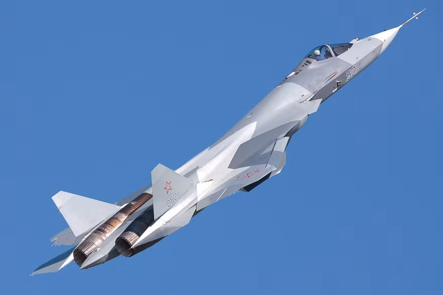 Siêu tiêm kích T-50 sắp gia nhập Không quân Nga