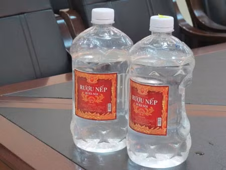 Bốn người tử vong ở Quảng Ninh vì ngộ độc rượu