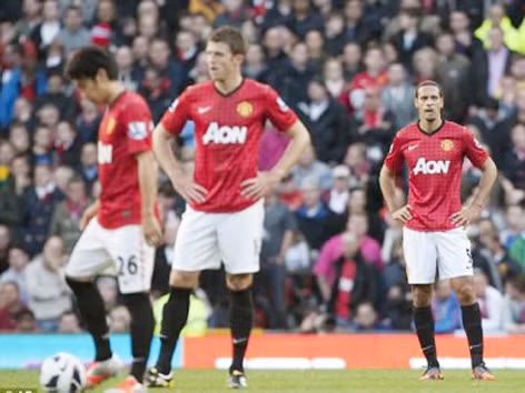 Sir Alex trấn an David Moyes