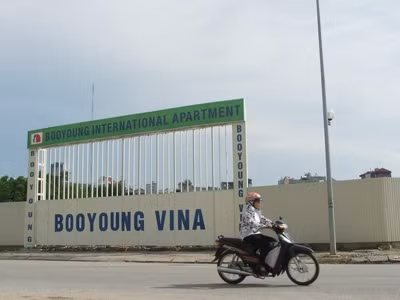 Giữ chỗ chờ thời
