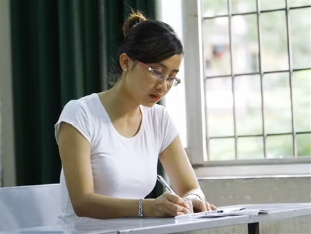 Gần 40 trường công bố điểm, nhiều thủ khoa điểm cao