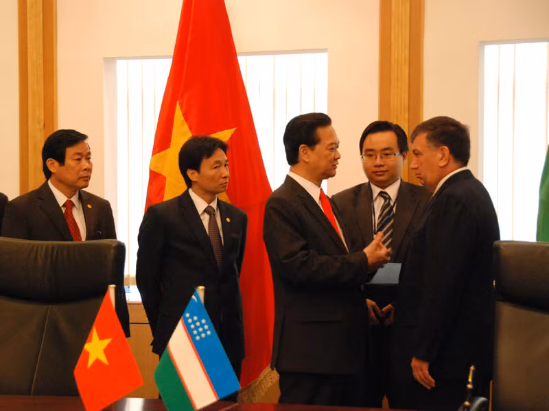 Việt Nam-Uzbekistan ưu tiên hợp tác dầu khí