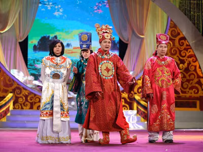 Táo quân 2013: Phơi trần giáo dục...'đá xoáy' The Voice