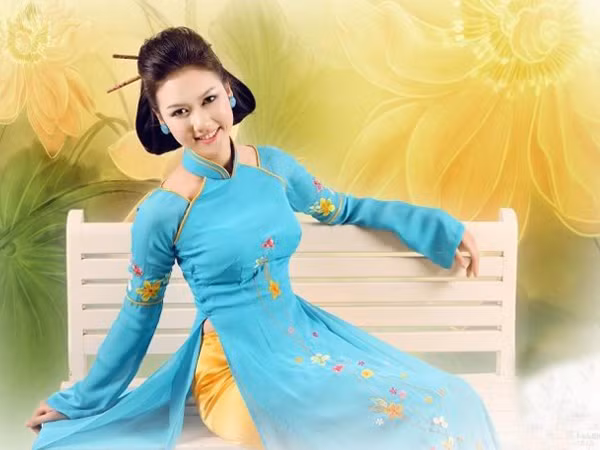 Hoa khôi Hương Giang đồng hành cùng Imiss Thăng Long 2011