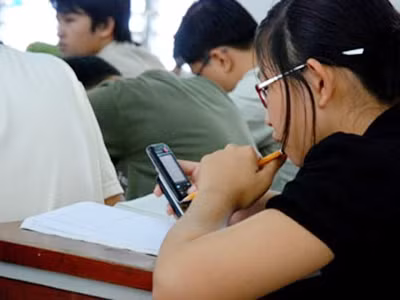 Đình chỉ hoạt động sáu trung tâm luyện thi đại học