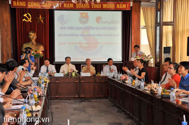 Thanh niên khởi nghiệp trong thời kỳ suy giảm kinh tế