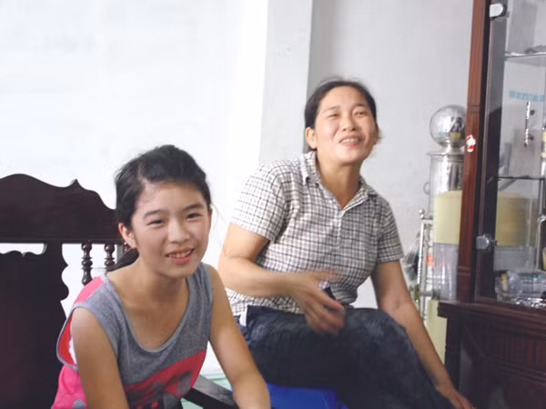 Lăng Thị Thu Hiền: “Thầy đánh cháu vào mông vì bị 2 điểm toán” Ảnh: PV Các hành vi xâm phạm quyền trẻ em