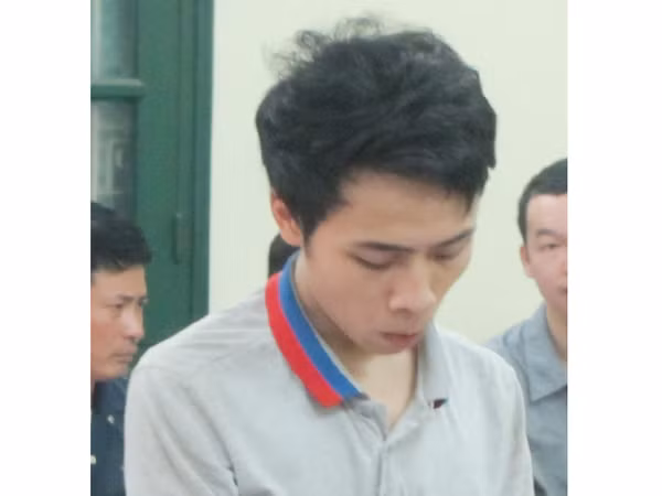 Yêu ảo, tù thật