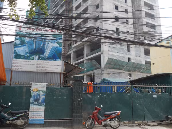 Hai công nhân bị sập giàn giáo đã tử vong