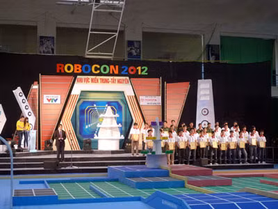 Vòng loại miền Trung mở màn mùa Robocon 2012