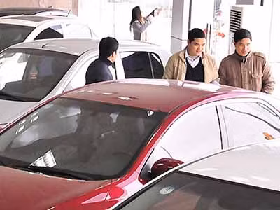 Thị trường ôtô bứt lên ngoài dự đoán