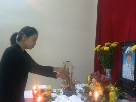 Gia đình chuẩn bị đón linh cữu liệt sĩ Nam về an táng