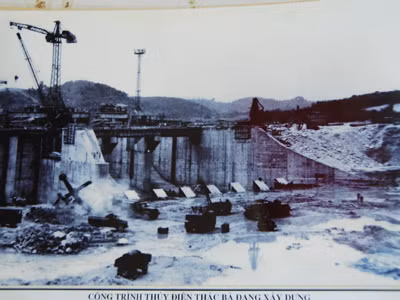 Chuyện Thác Bà