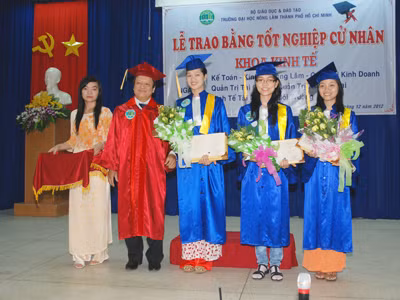 Học vượt để tốt nghiệp sớm