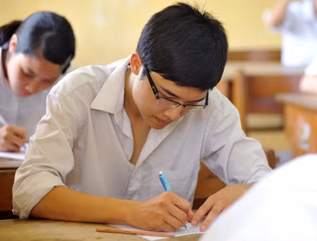 Kê khai đội ngũ giáo viên khi mở ngành hệ trung cấp chuyên nghiệp
