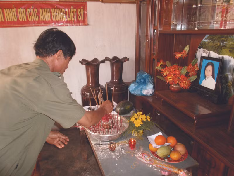 Ba học sinh tự tử: Tiếng kêu cứu không được đáp trả